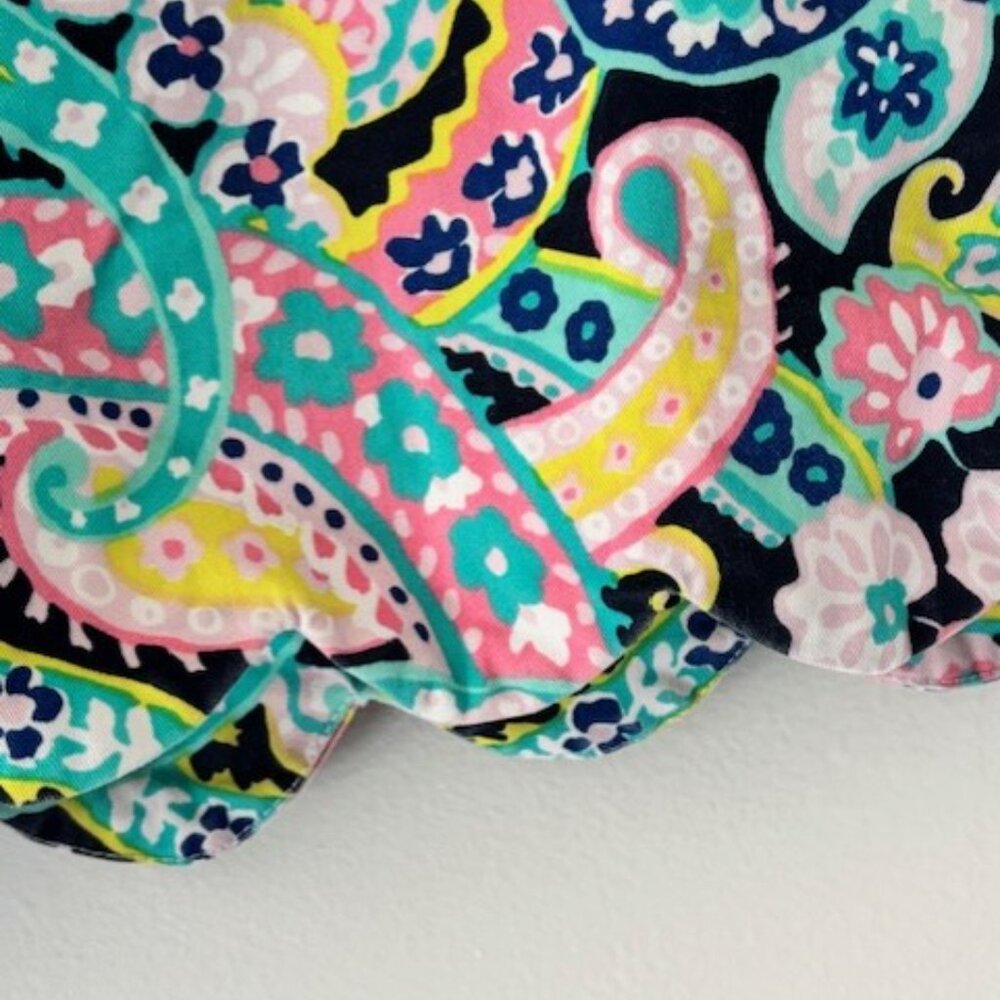 Crown & Ivy Shelby Sz 4 Floral Paisley Pink Green Blue Scalloped Stretch Shorts - Picture 4 of 5
